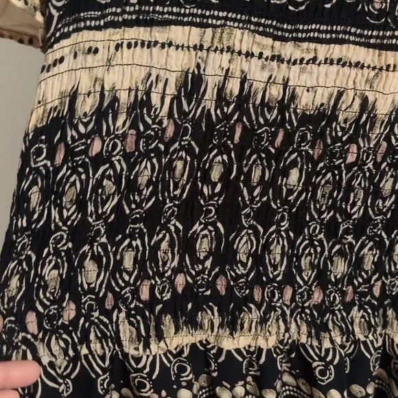 Elementz Maxi Dress with Flutter Sleeves – Perfect for Work Travel-Everything! - Picture 10 of 13